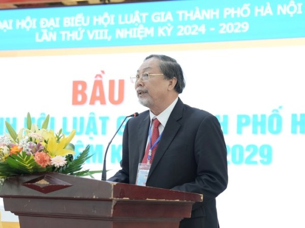 Chuyện về vị luật gia miệt mài tuyên truyền, phổ biến pháp luật cho người&nbsp;dân